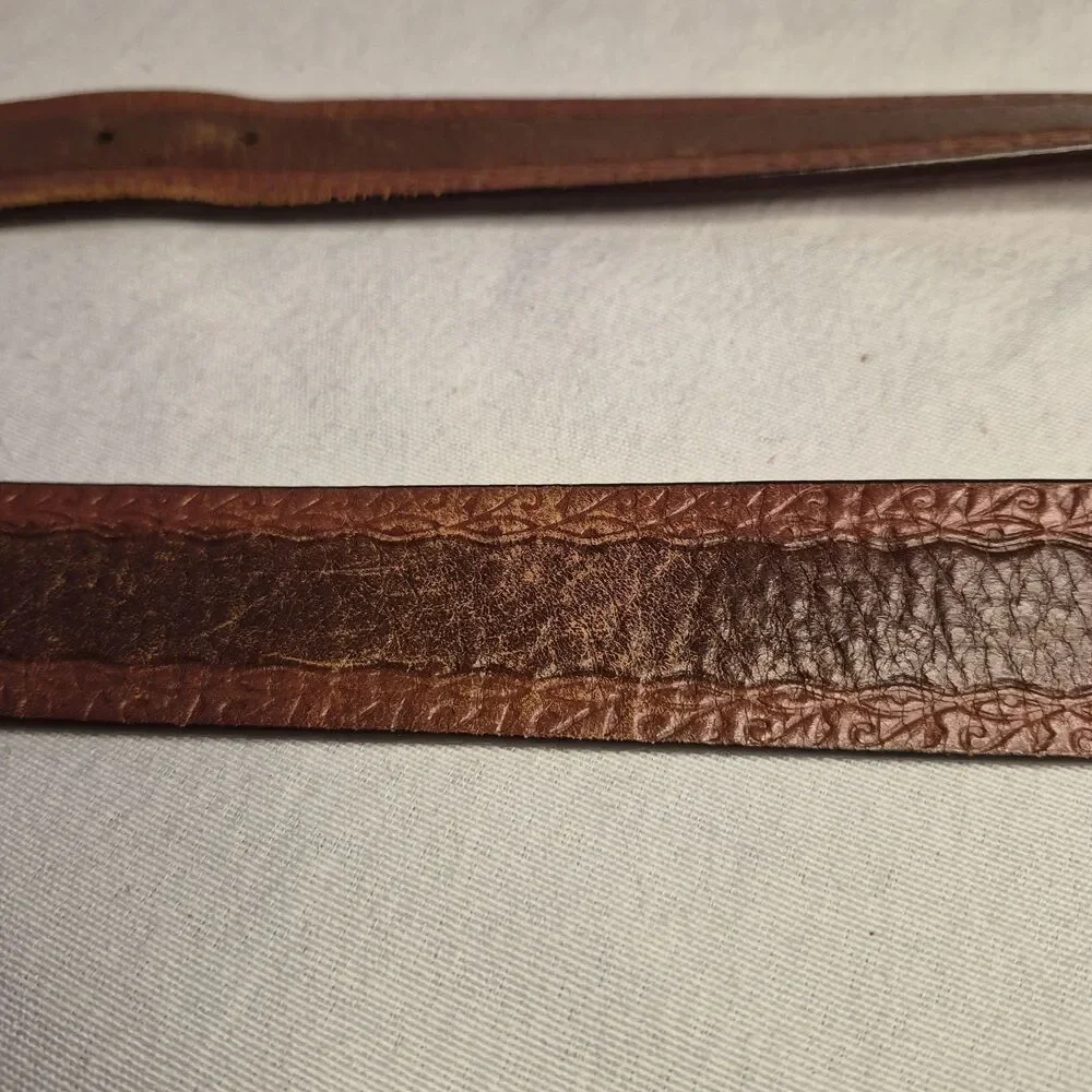 Carhartt Cowhide Leather Belt Size M Espresso WA017 Silver Tone Hardware